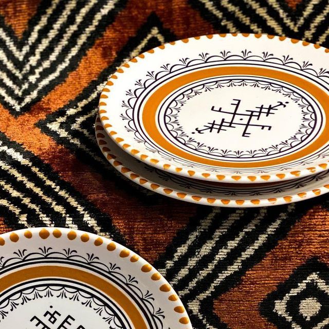 Atelier Sarah, Embroidery